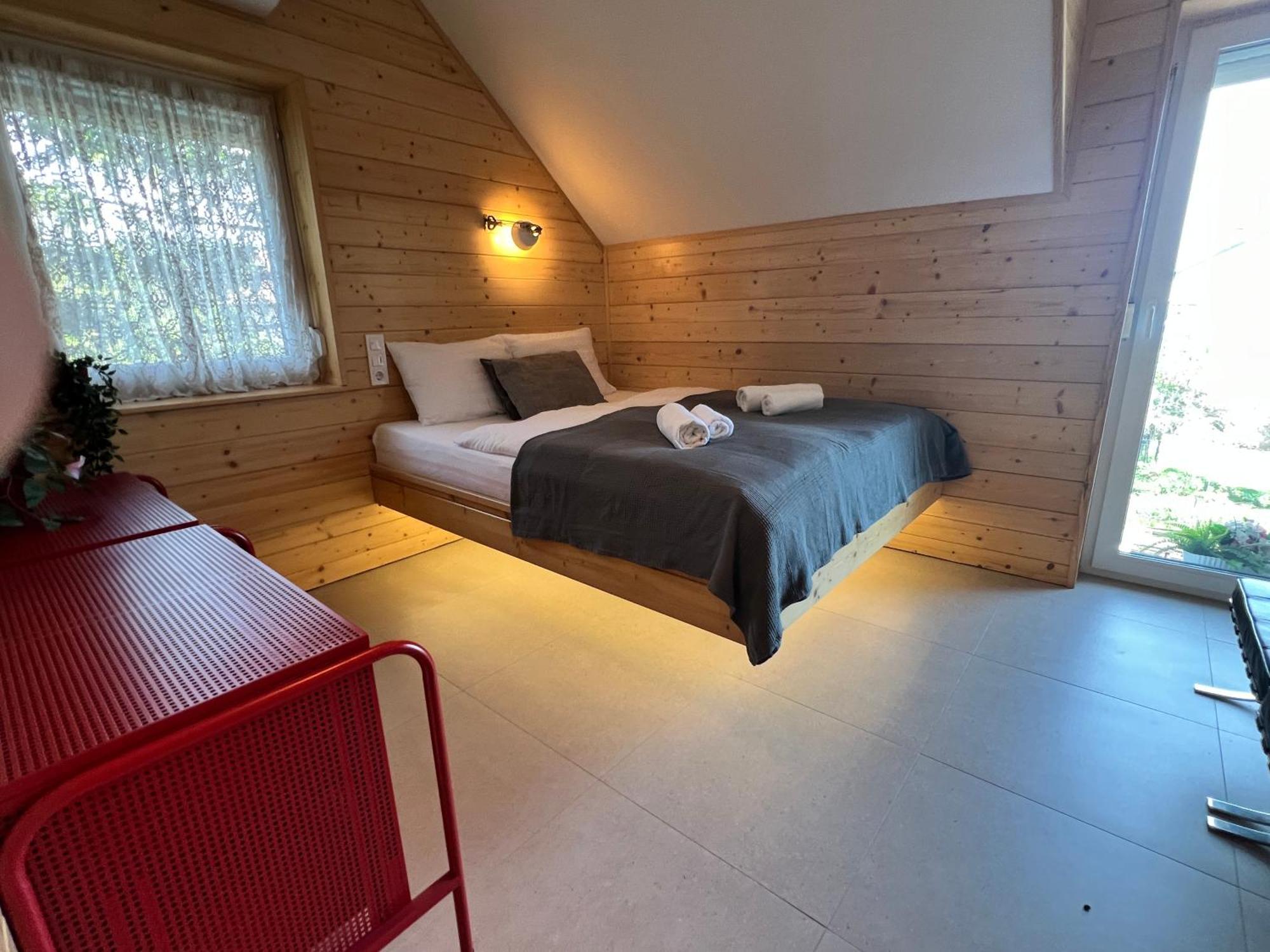 Neon Apartman Csopak Balaton Bagian luar foto
